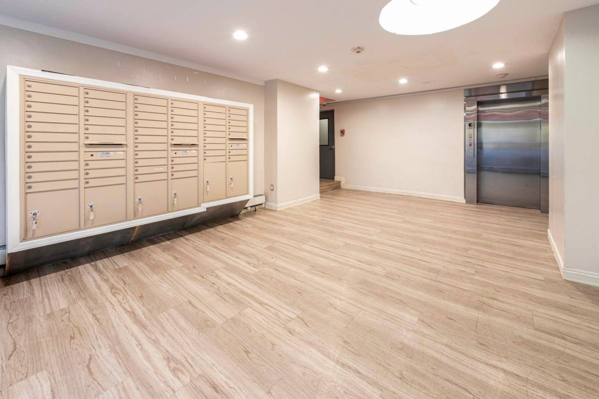 Apartment for rent at 21 Oak Terrace, Somerville, NJ 08876