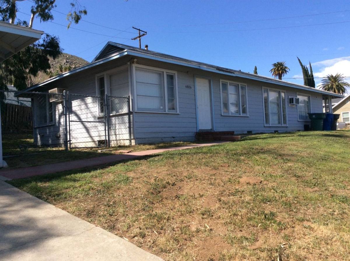Apartment for rent at 11716-20 Hazeldell Dr, Riverside, CA 92505