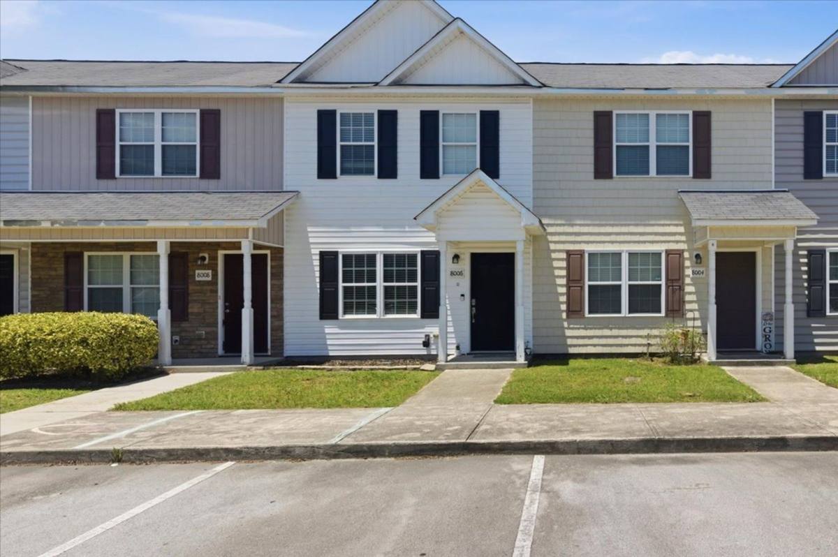 Townhouse for rent at 8006 Banister Loop, Jacksonville, NC 28546