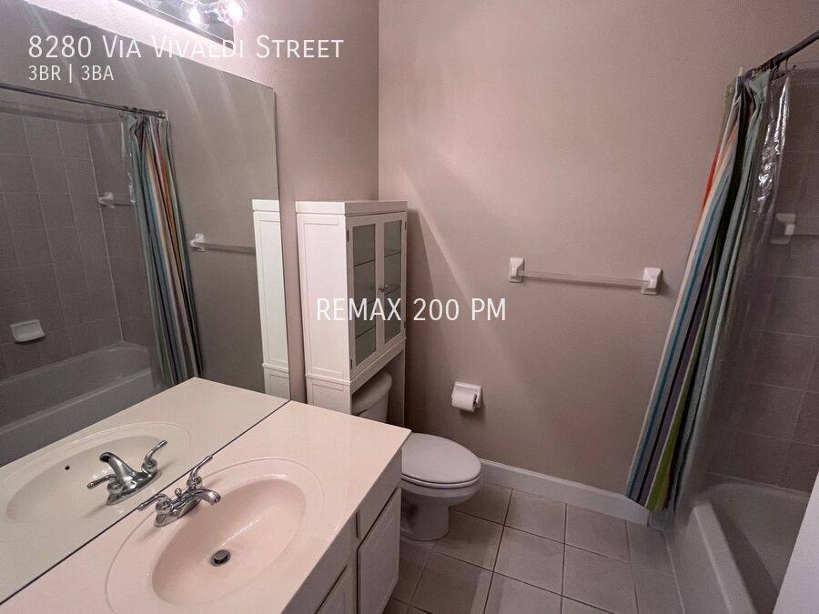 Townhouse for rent at 8280 Via Vivaldi St, Orlando, FL 32836