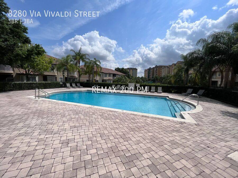 Townhouse for rent at 8280 Via Vivaldi St, Orlando, FL 32836