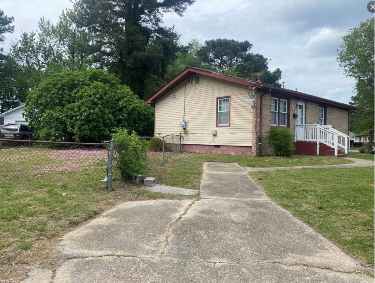 House for rent at 147 Allard Rd, Portsmouth, VA 23701