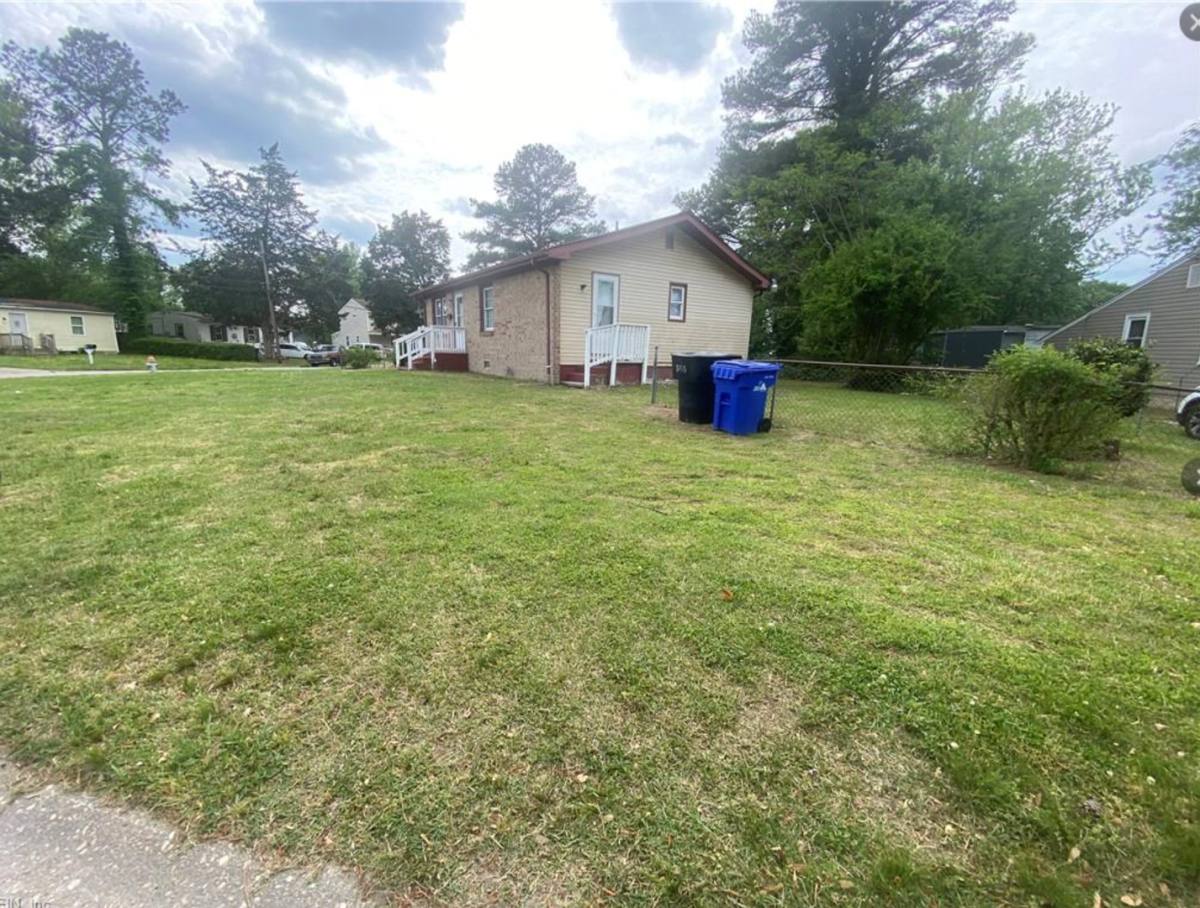 House for rent at 147 Allard Rd, Portsmouth, VA 23701