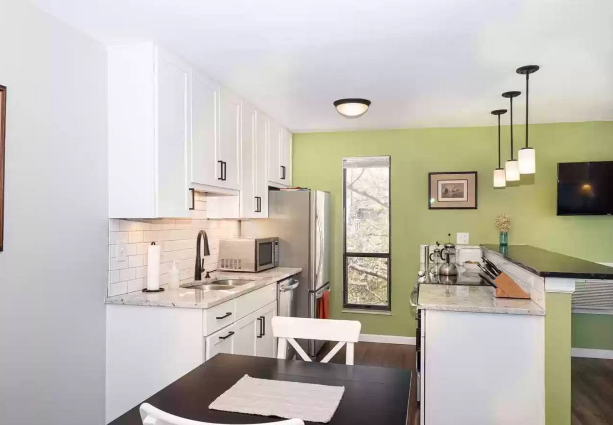 Apartment for rent at 665 Manhattan Dr, Boulder, CO 80303