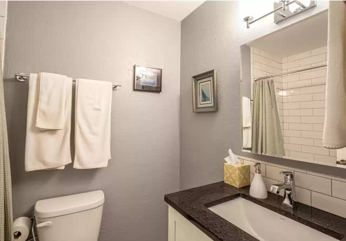 Apartment for rent at 665 Manhattan Dr, Boulder, CO 80303