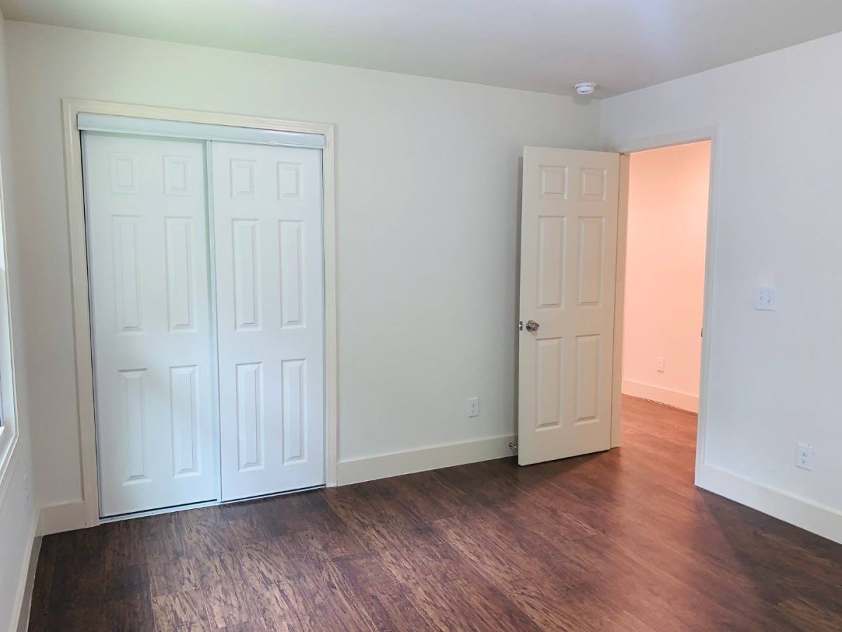 Townhouse for rent at 364 Brooks Ave SW, Atlanta, GA 30310