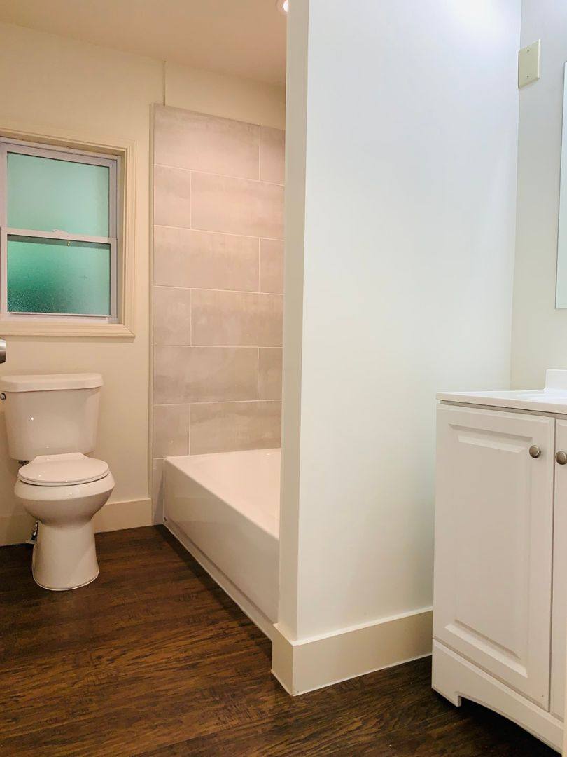 Townhouse for rent at 364 Brooks Ave SW, Atlanta, GA 30310