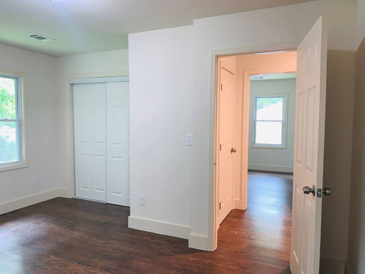 Townhouse for rent at 364 Brooks Ave SW, Atlanta, GA 30310