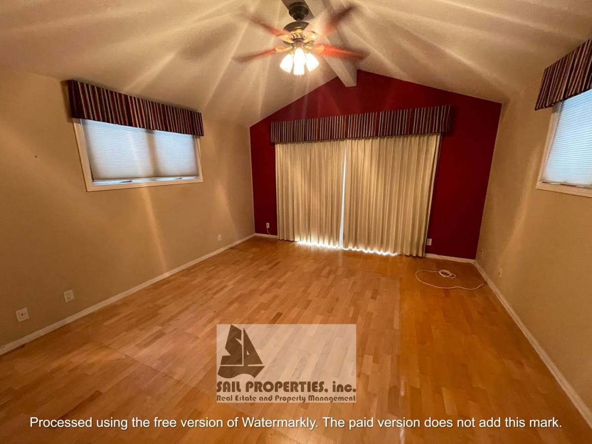 House for rent at 220 Baltimore Ave, Huntington Beach, CA 92648