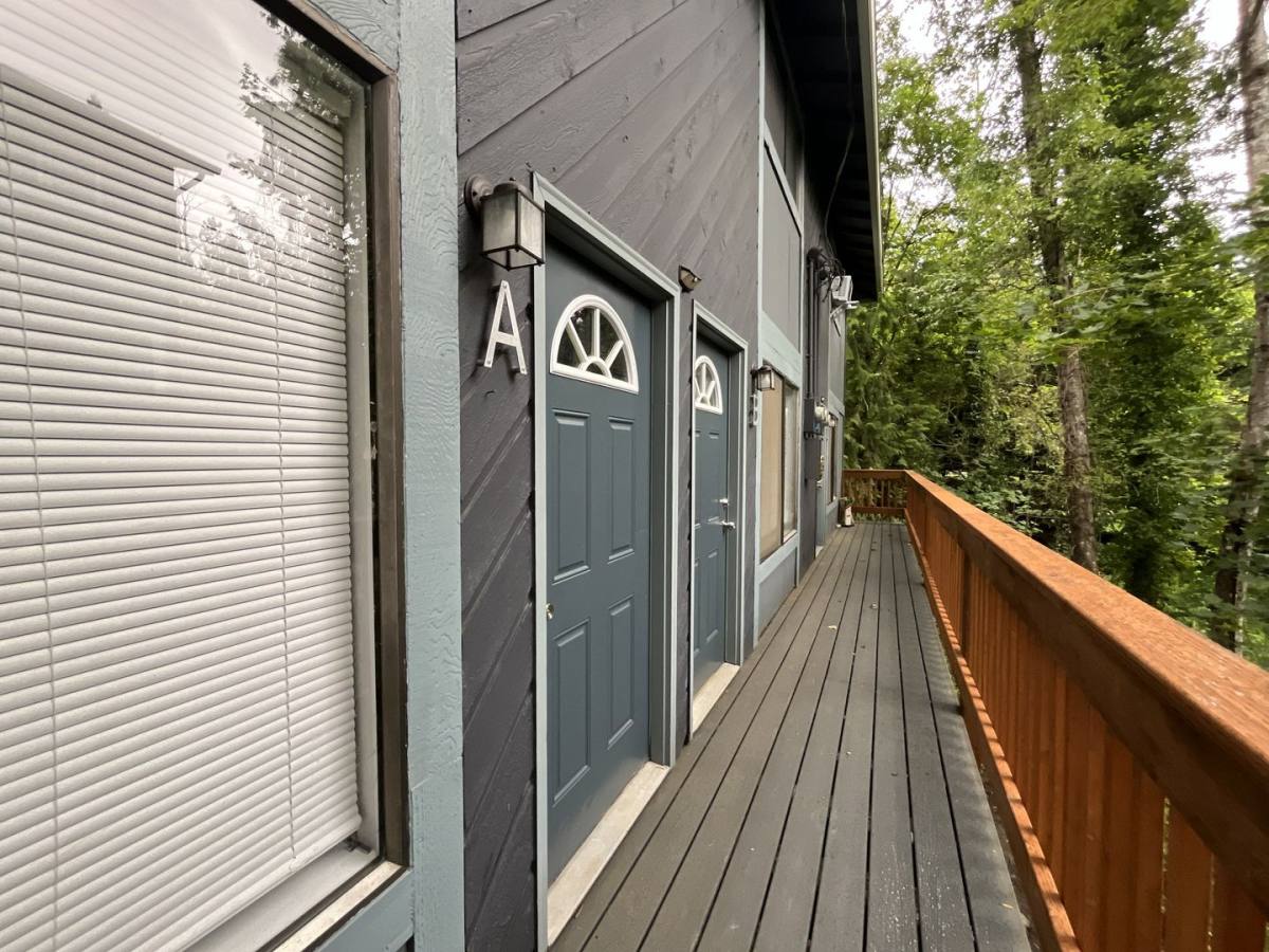 Apartment for rent at 4911 SW Beaverton Hillsdale Highway A, Portland, OR 97211