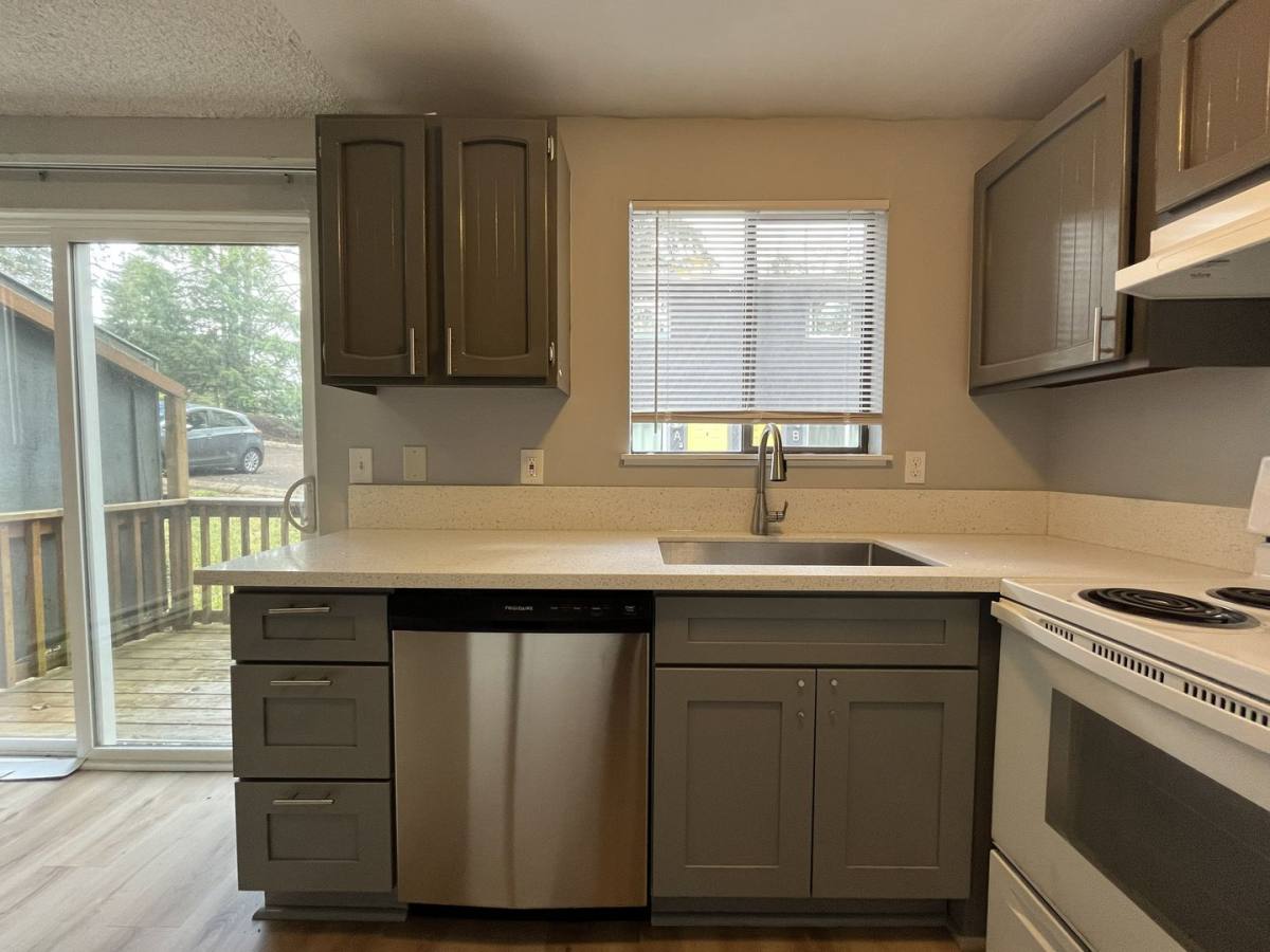 Apartment for rent at 4911 SW Beaverton Hillsdale Highway A, Portland, OR 97211