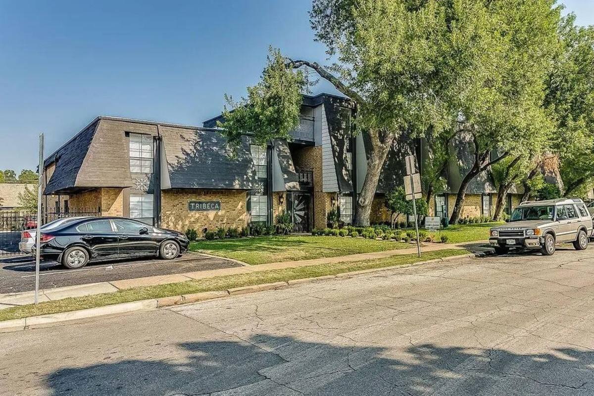 Apartment for rent at 2805 Reagan St, Dallas, TX 75219