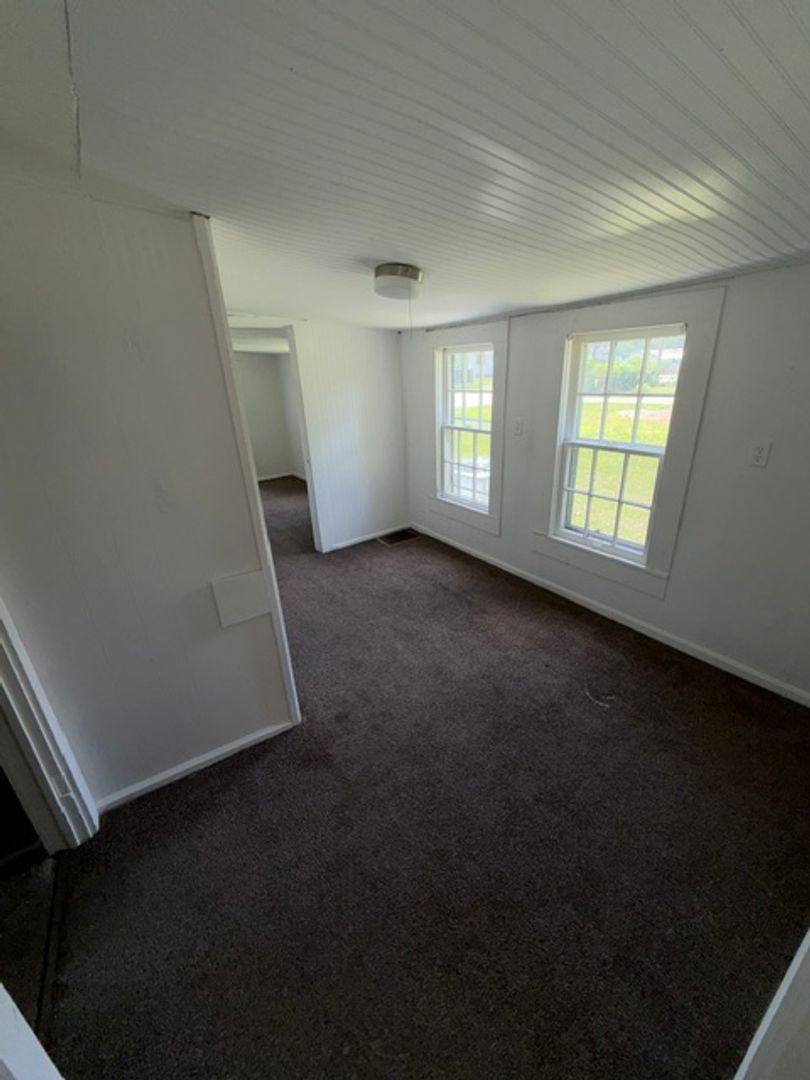 House for rent at 1655 Eastwood Ave, Evansville, IN 47714