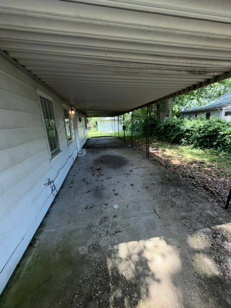House for rent at 1655 Eastwood Ave, Evansville, IN 47714