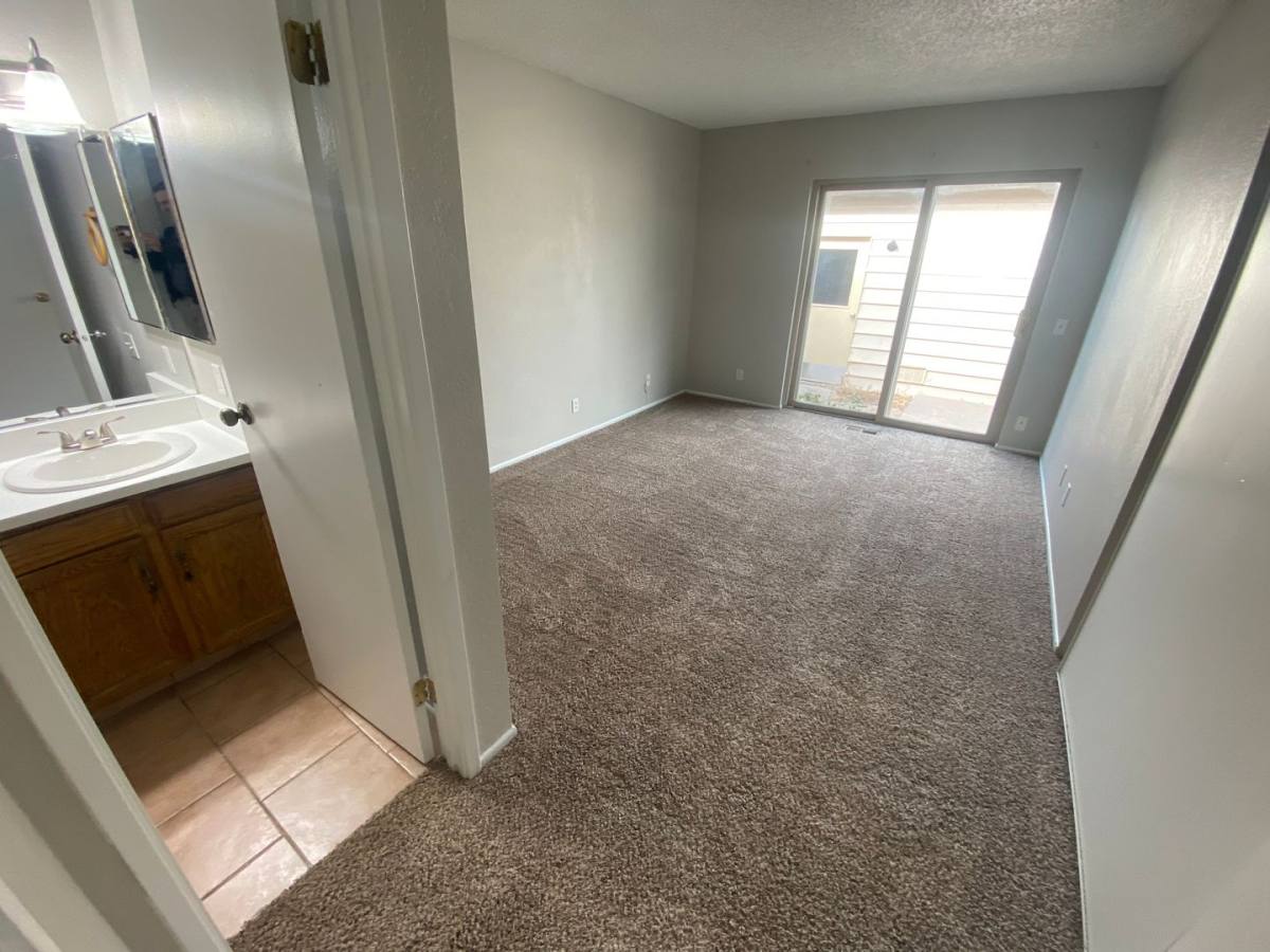 Townhouse for rent at 3562 S Kittredge St, Aurora, CO 80013