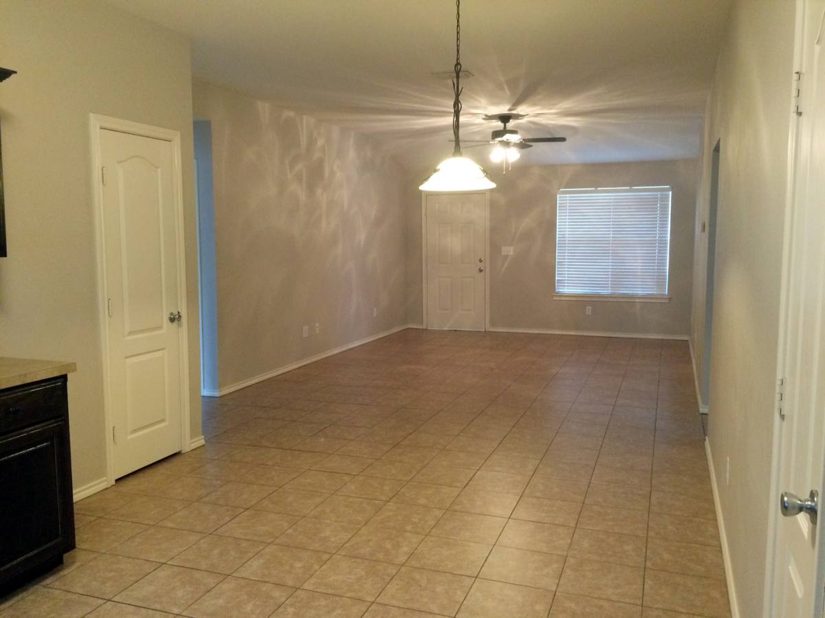 Townhouse for rent at 17037 Loring Lane, Lindale, TX 75771