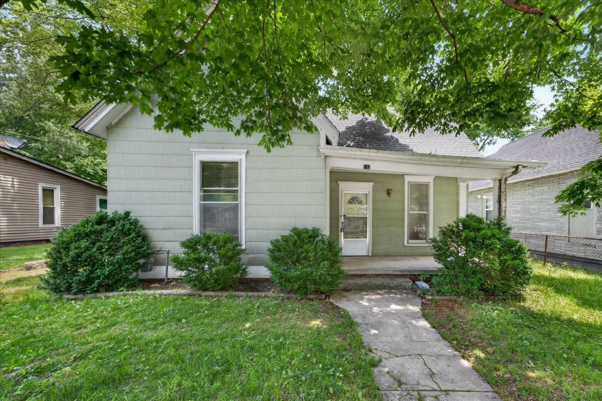 House for rent at 132 S McPherson St, Hopkinsville, KY 42240