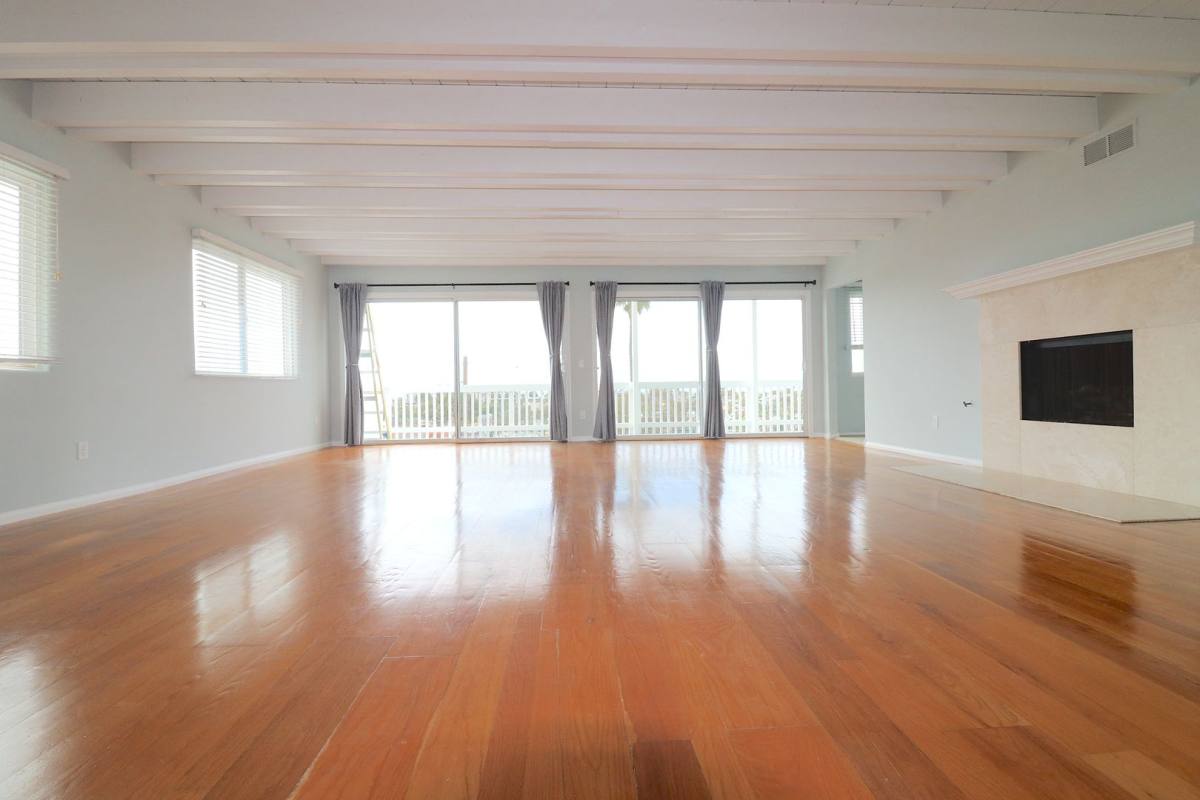 Apartment for rent at 858-860 Dewitt Ave, Encinitas, CA 92024