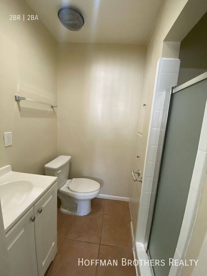 Apartment for rent at 4025 Coco Ave #10, Los Angeles, CA 90008