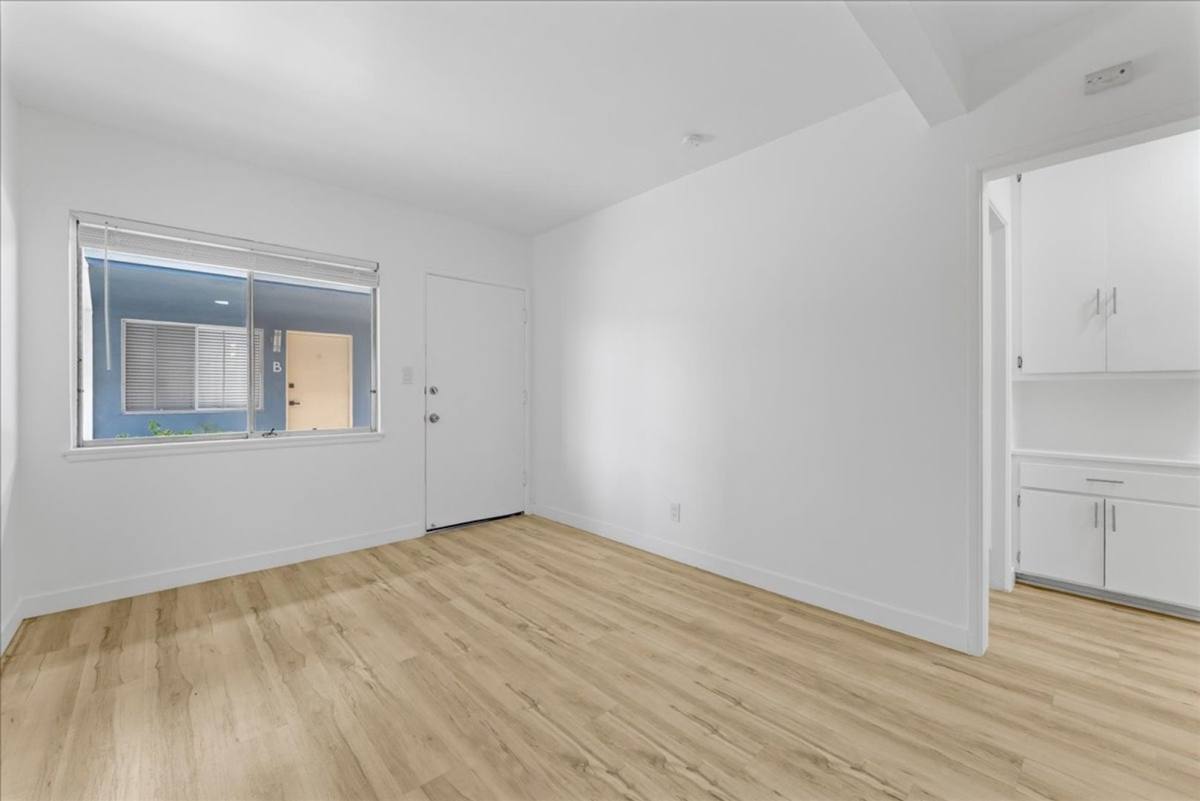 Apartment for rent at 12244 Grevillea Ave #C, Hawthorne, CA 90250