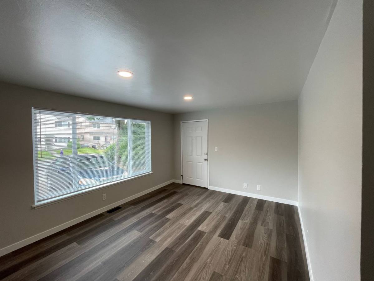 Apartment for rent at 2232 Hoyt Ave, Everett, WA 98201