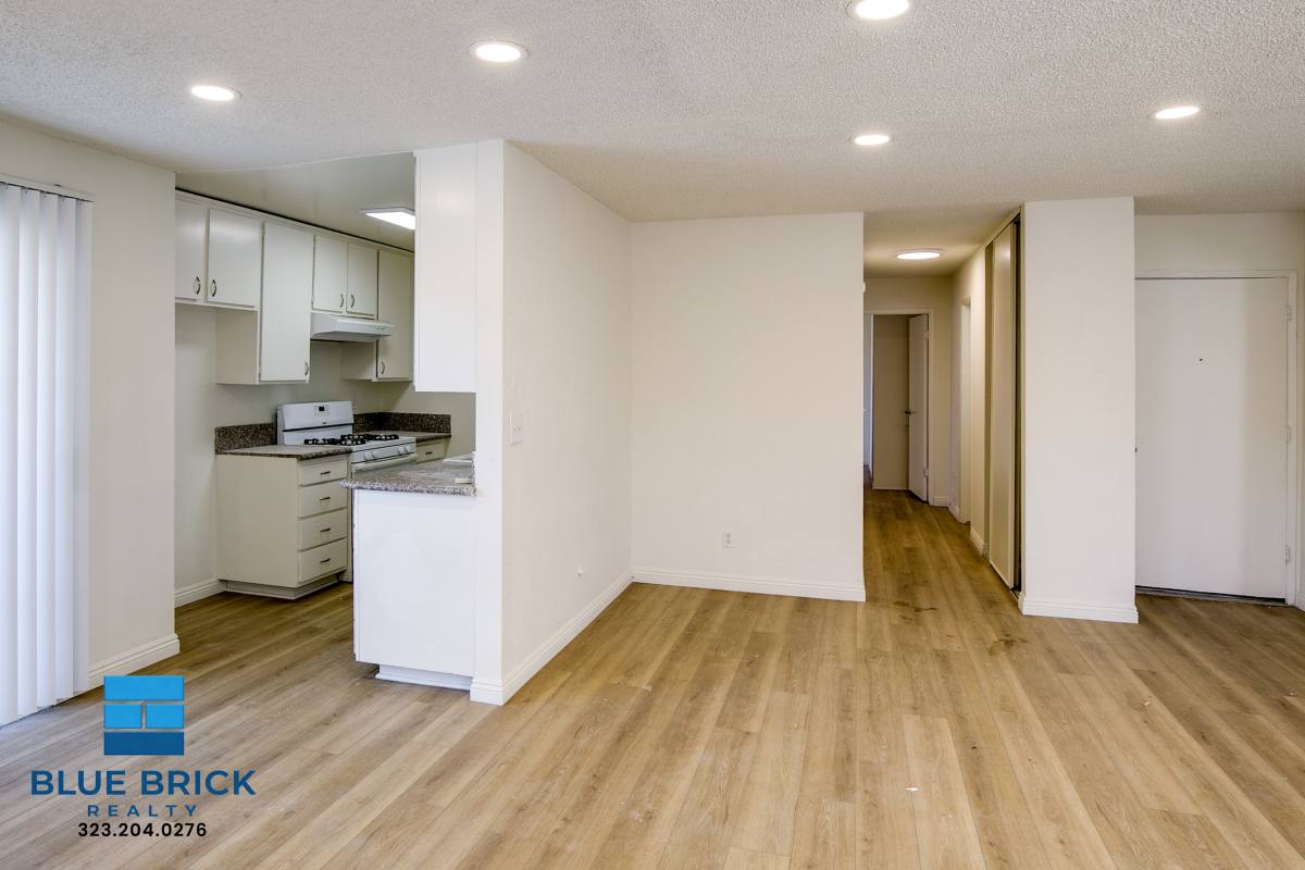 Apartment for rent at 5452 Corteen Place #18, Valley Village, CA 91607