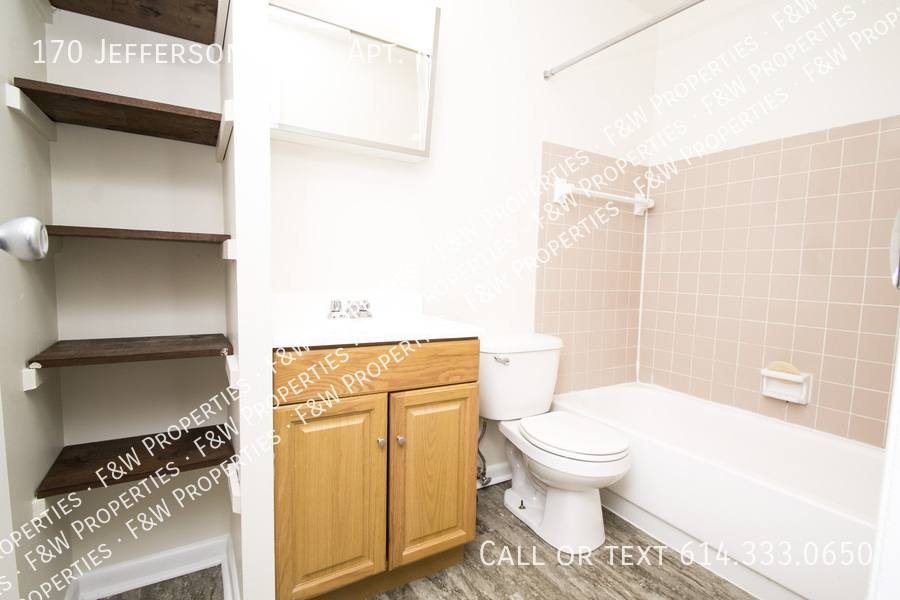 Apartment for rent at 170 Jefferson Ave #K, Columbus, OH 43215