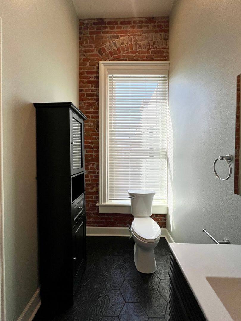 Apartment for rent at 116 E 4th Ave, Ellensburg, WA 98926