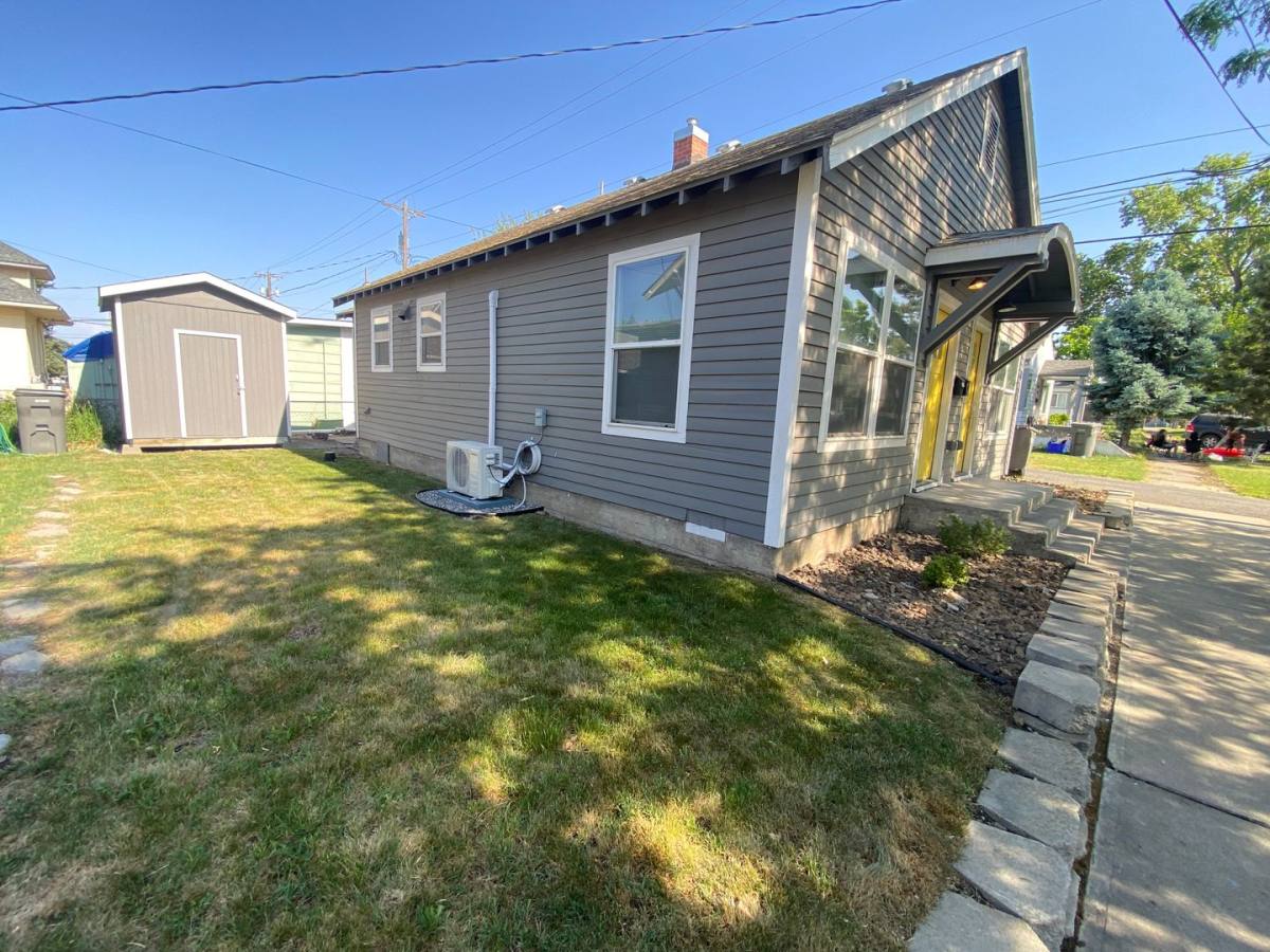 Apartment for rent at 16 N Everett St, Kennewick, WA 99336