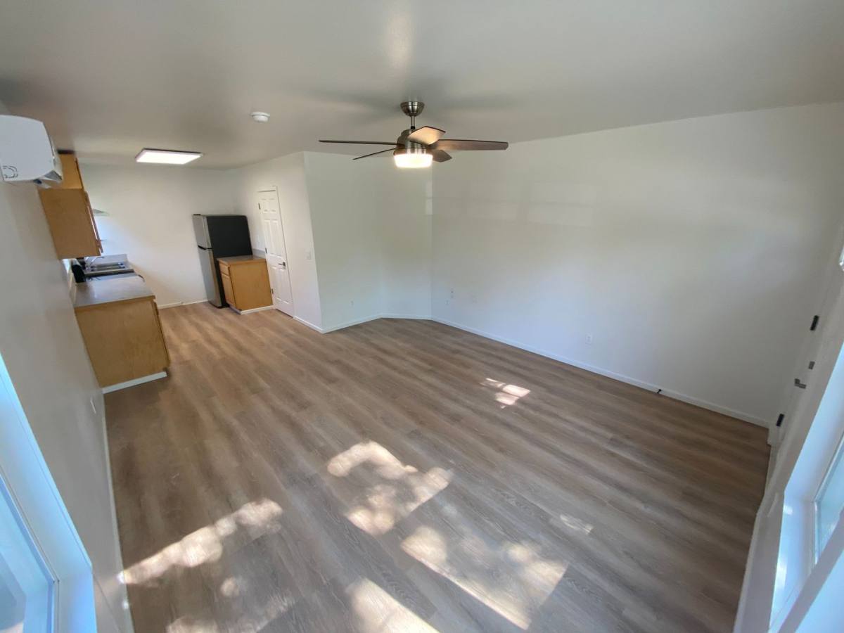 Apartment for rent at 16 N Everett St, Kennewick, WA 99336