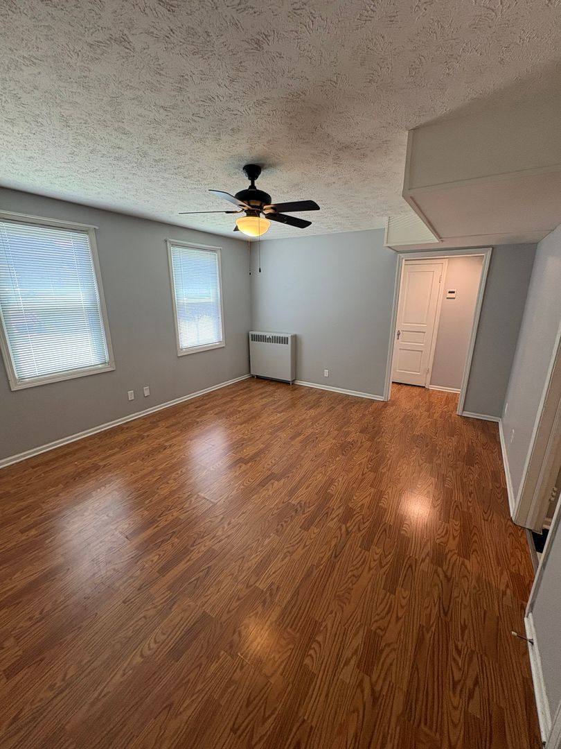 Apartment for rent at 3166 Davenport St, Omaha, NE 68131