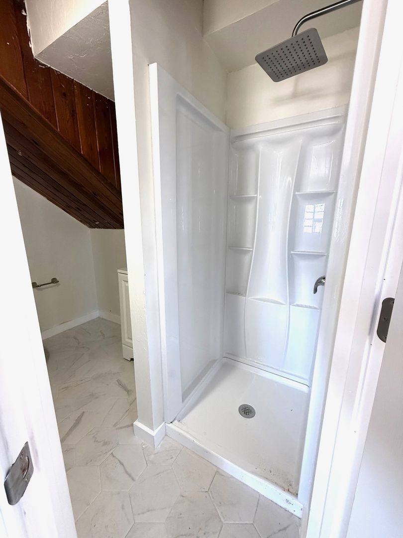 Apartment for rent at 3181 Hatton St, Sarasota, FL 34237