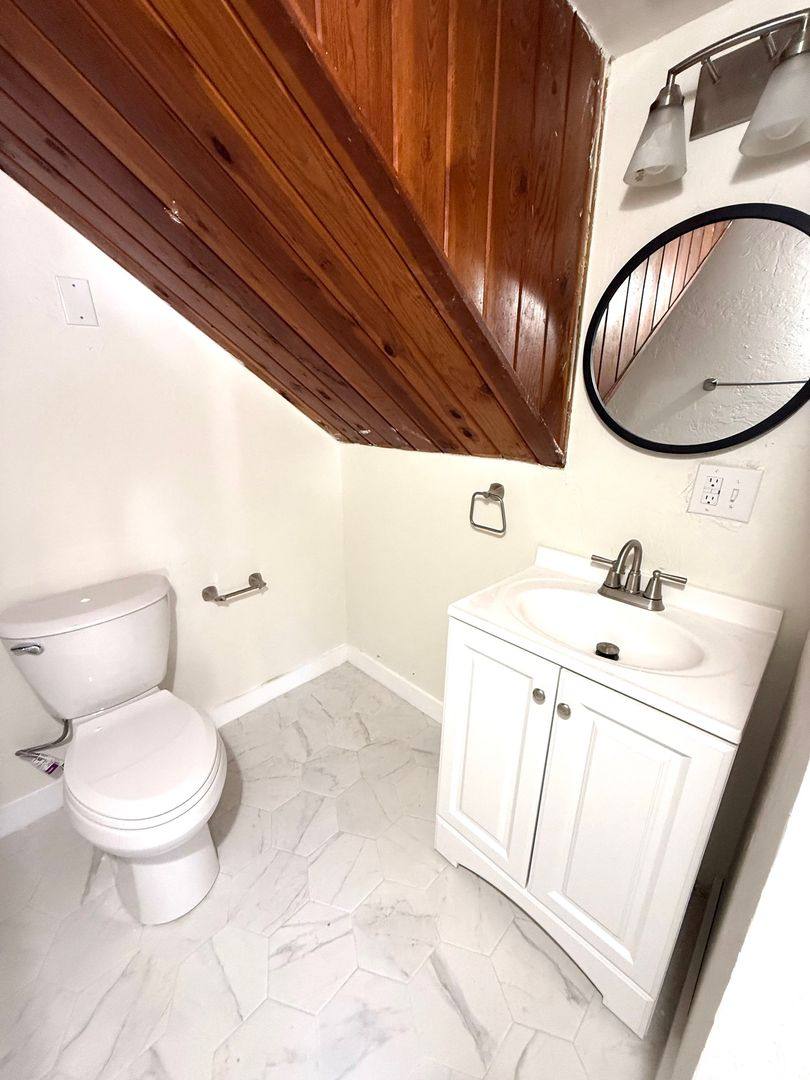Apartment for rent at 3181 Hatton St, Sarasota, FL 34237