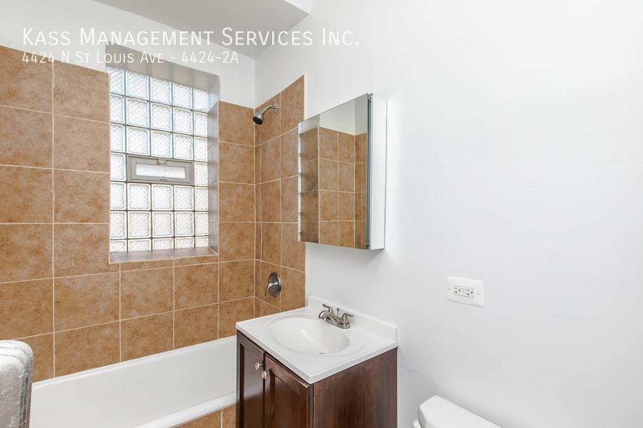 Apartment for rent at 4424 N St Louis Ave #2A, Chicago, IL 60625