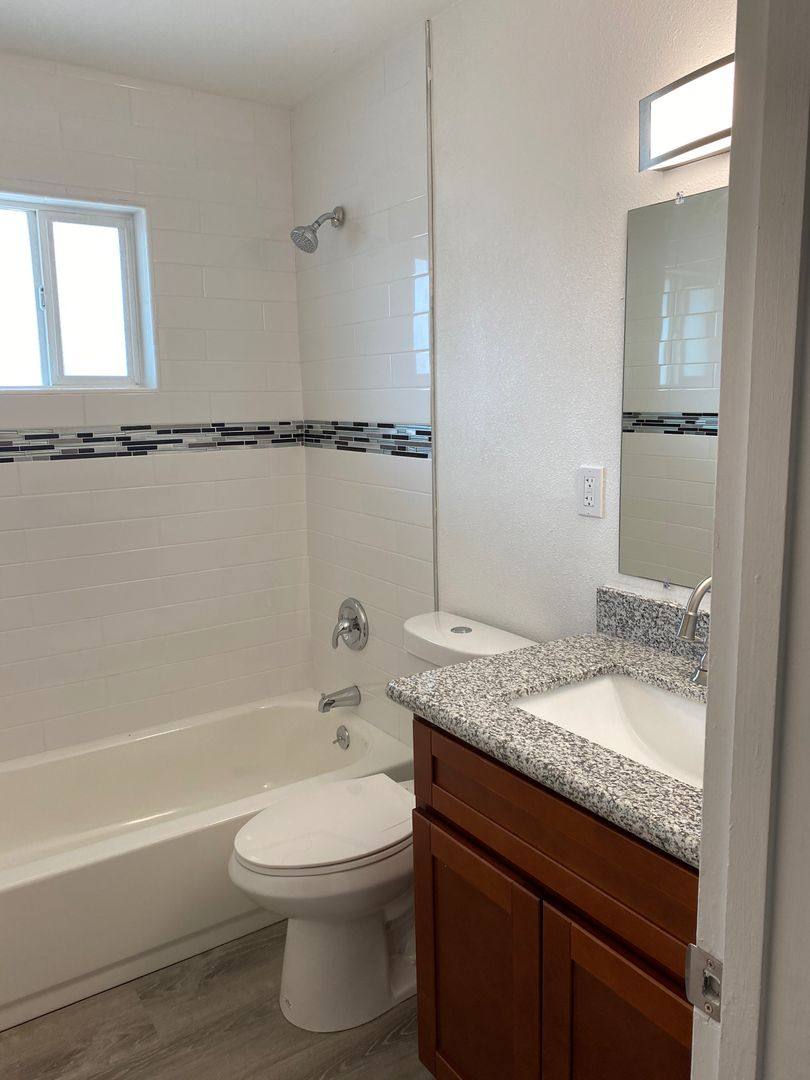 Apartment for rent at 3221 N 36th St, Phoenix, AZ 85018
