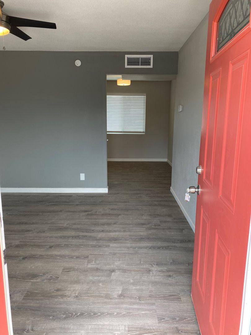 Apartment for rent at 3221 N 36th St, Phoenix, AZ 85018
