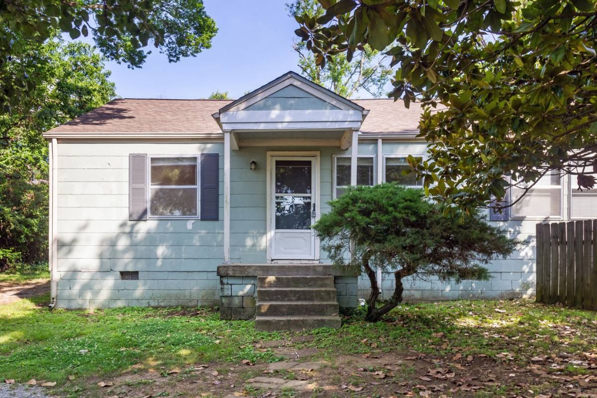 House for rent at 4104 Kimbark Dr, Nashville, TN 37215