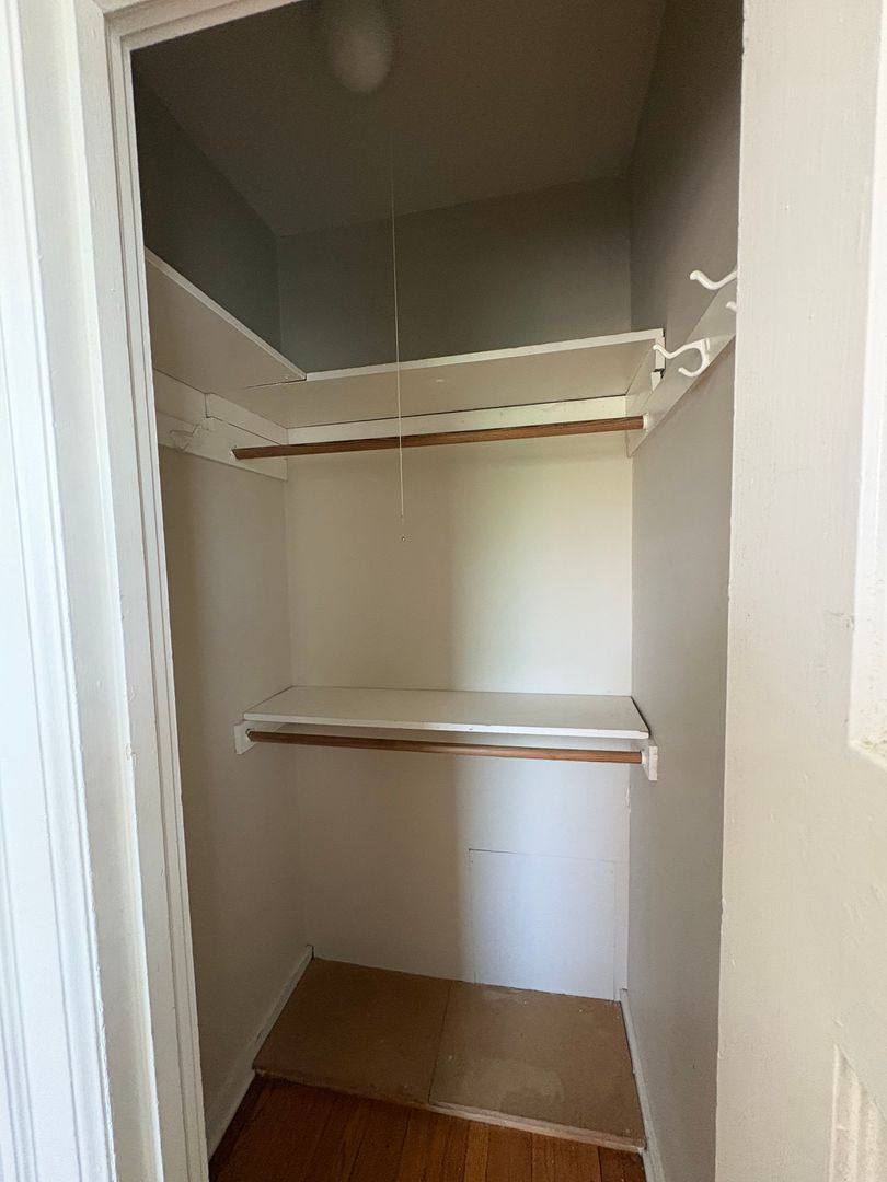 Apartment for rent at 524 S 31st St, Omaha, NE 68105