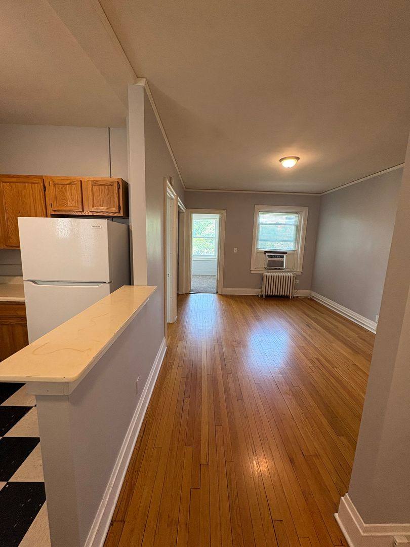 Apartment for rent at 524 S 31st St, Omaha, NE 68105