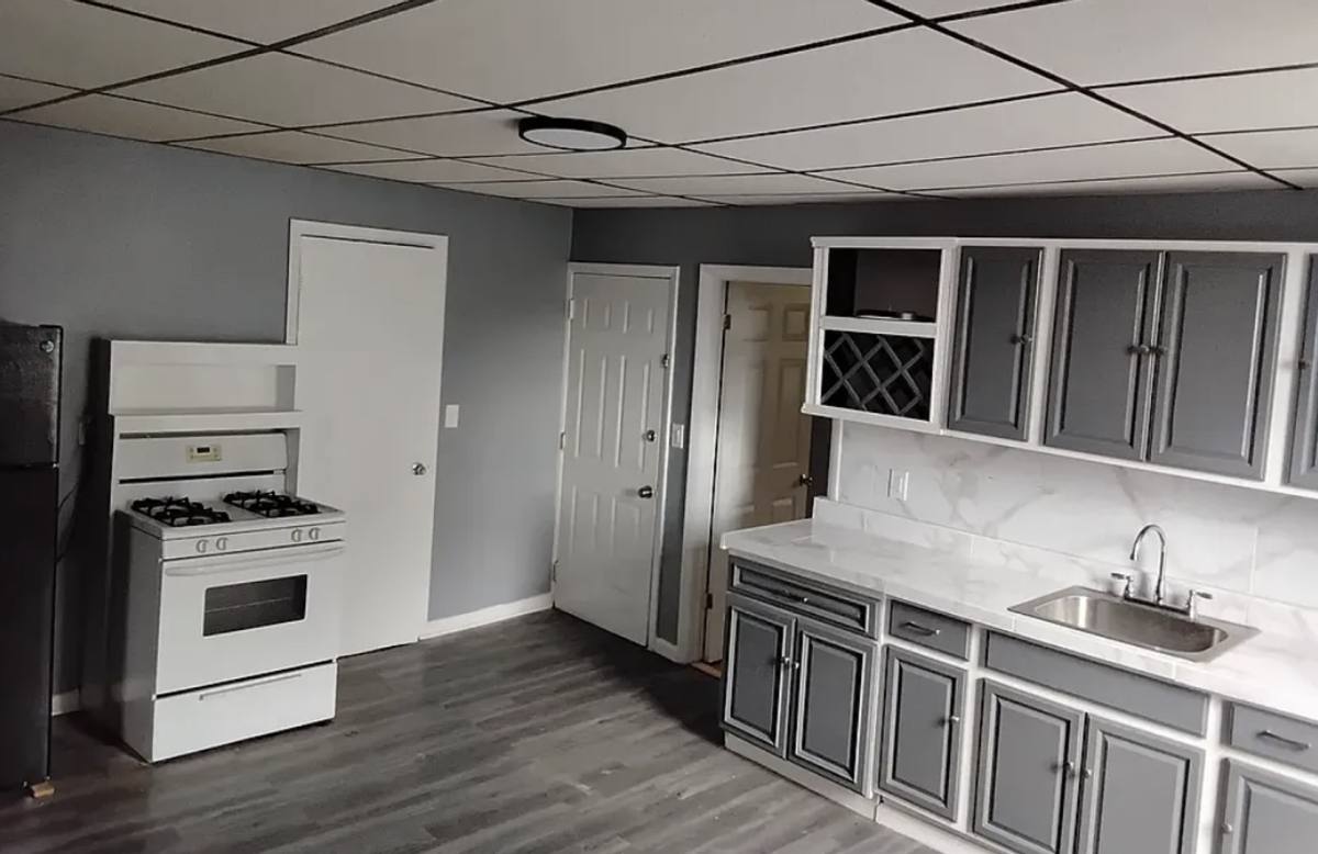 Apartment for rent at 28 Hickory St, Waterbury, CT 06706
