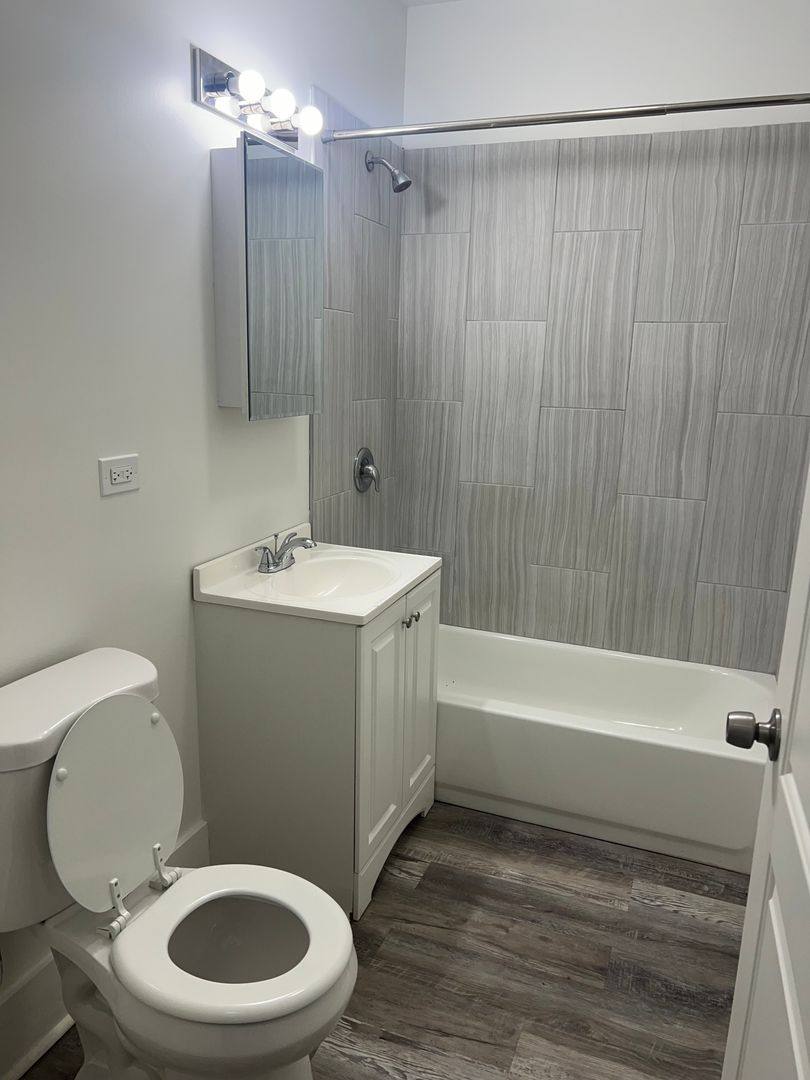 Apartment for rent at 5108 W 21st Place #11, Cicero, IL 60804