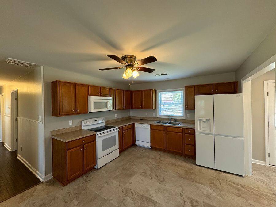 House for rent at 101 Rainbow Dr, Nicholasville, KY 40356