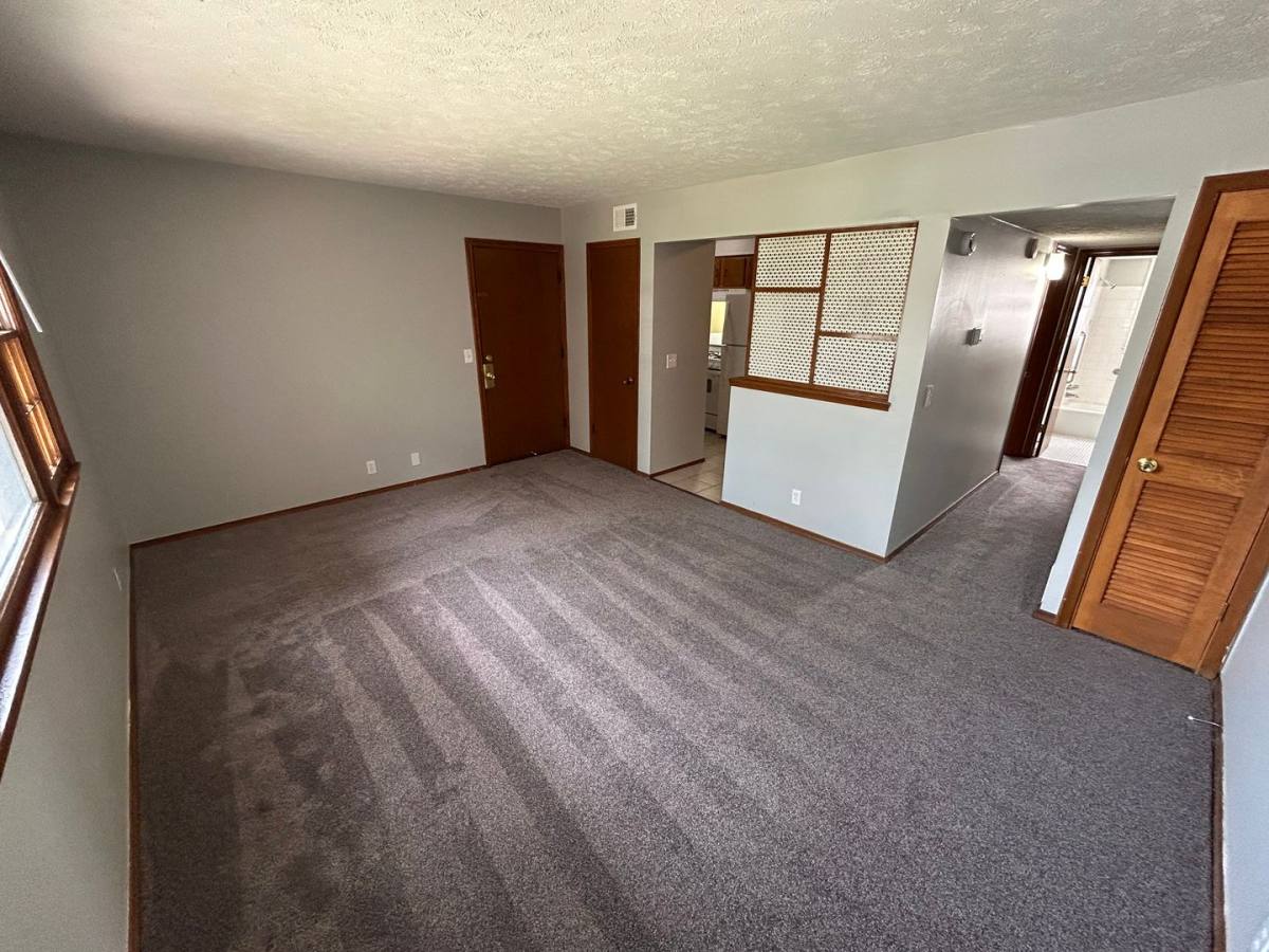 Apartment for rent at 4311 Charles St, Omaha, NE 68131