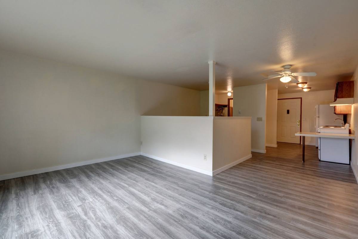 Apartment for rent at 648 S 152nd St, Seattle, WA 98148