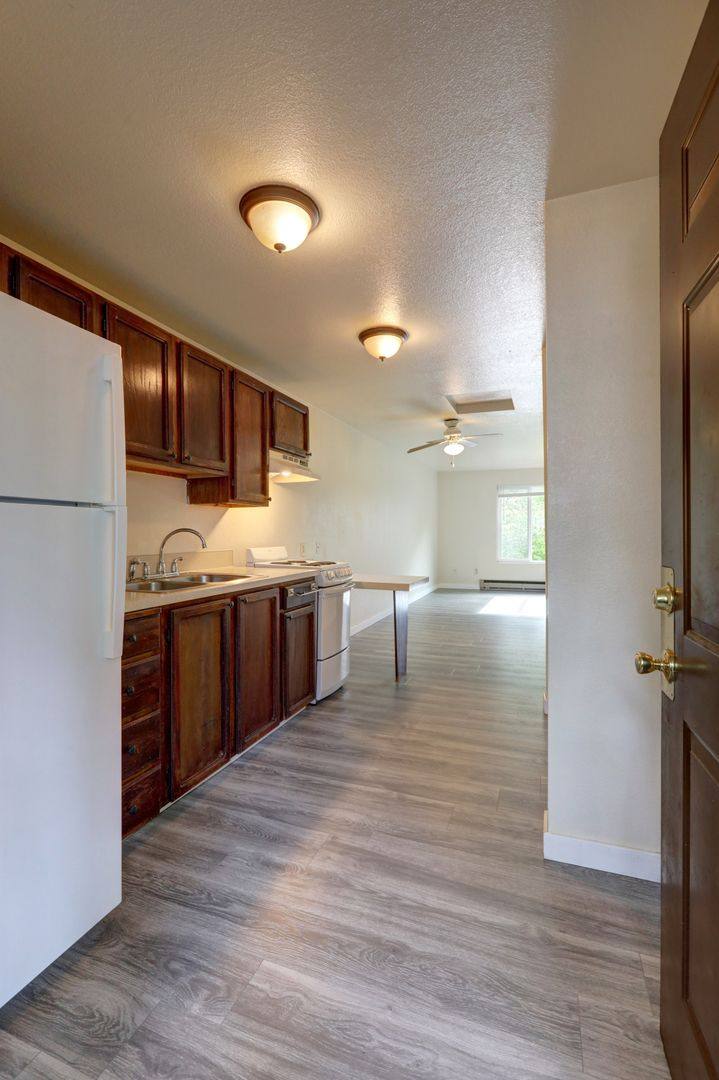 Apartment for rent at 648 S 152nd St, Seattle, WA 98148