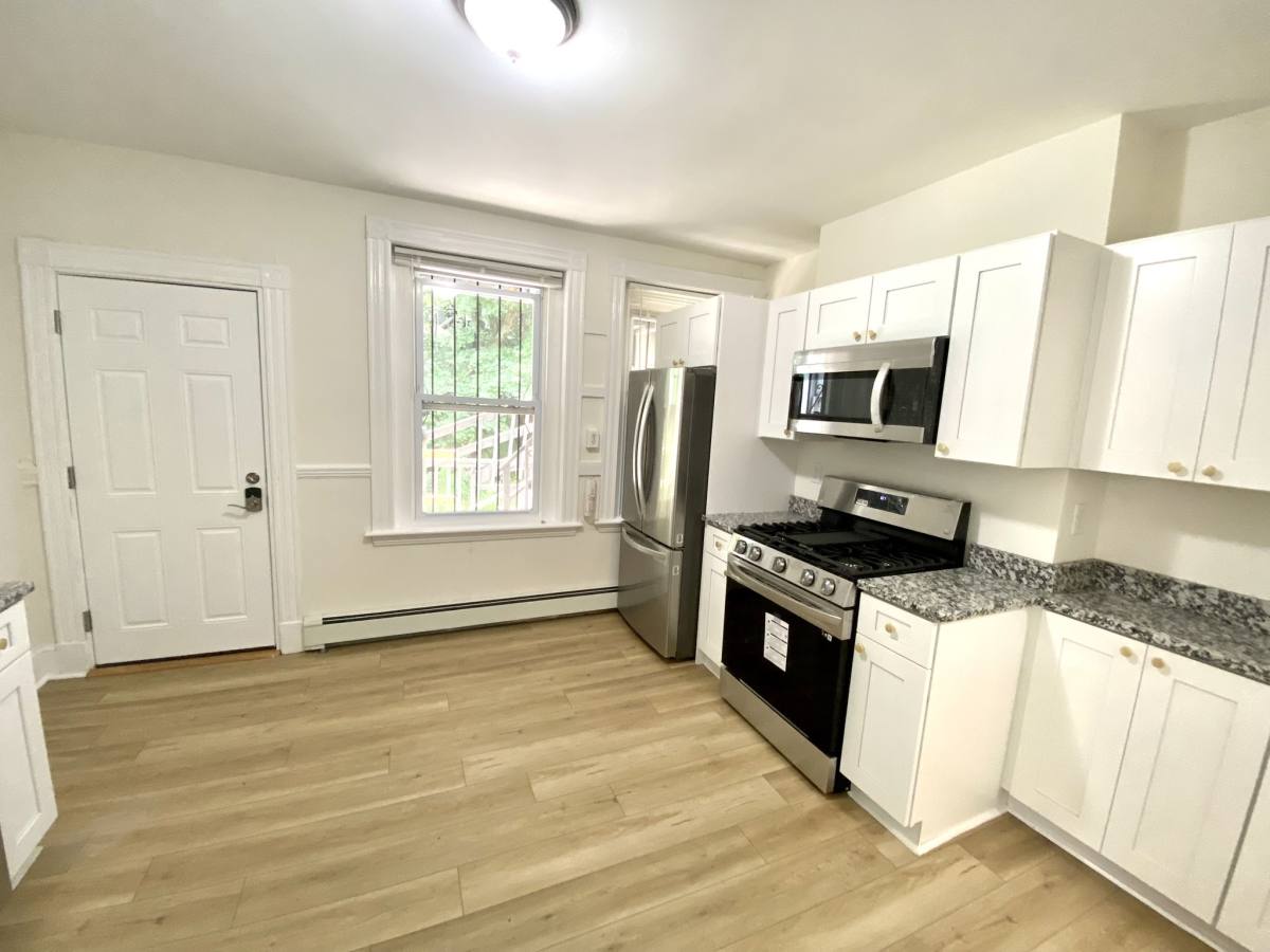 Apartment for rent at 866 Huntington Ave, Boston, MA 02115