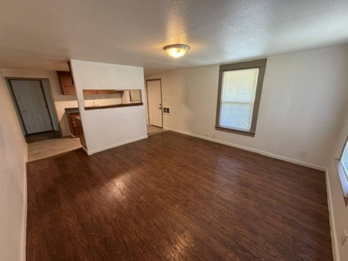 Apartment for rent at 815 W 1st St, Centralia, WA 98531