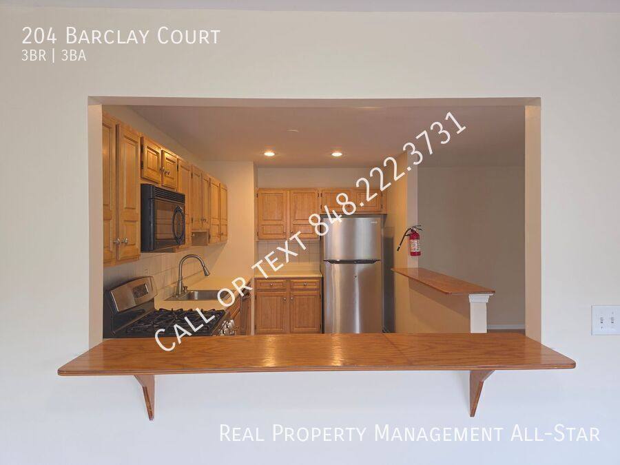 Townhouse for rent at 204 Barclay Court, Piscataway, NJ 08854
