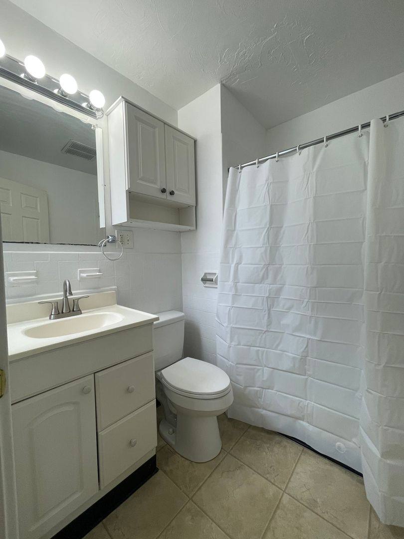 Apartment for rent at 15-21 Park St, Hudson, MA 01749