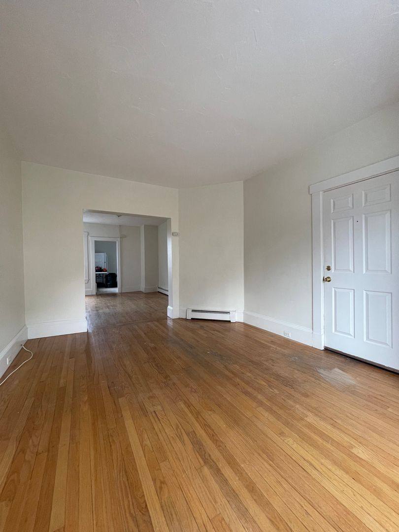 Apartment for rent at 15-21 Park St, Hudson, MA 01749